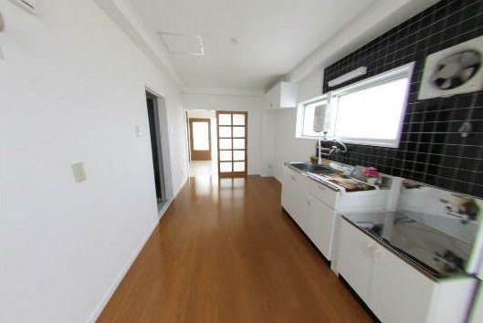 愛知県名古屋市千種区茶屋坂通１丁目 リビング