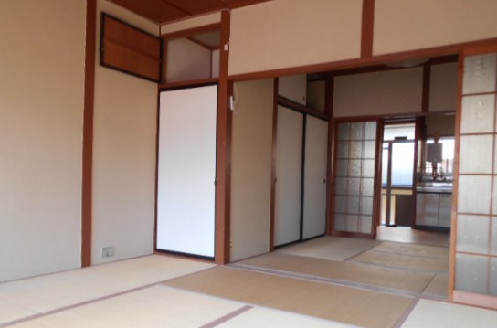 愛知県名古屋市千種区上野３丁目 リビング