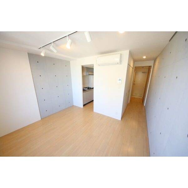 愛知県名古屋市昭和区丸屋町６丁目 リビング