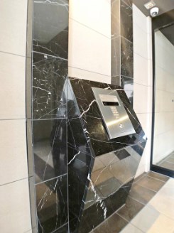 愛知県名古屋市中区丸の内２丁目 エントランス
