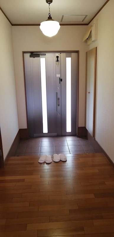 愛知県名古屋市千種区月見坂町１丁目 玄関