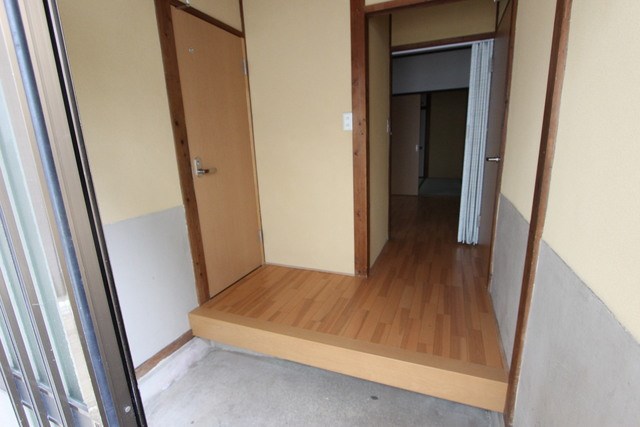 愛知県北名古屋市九之坪松馬場 玄関