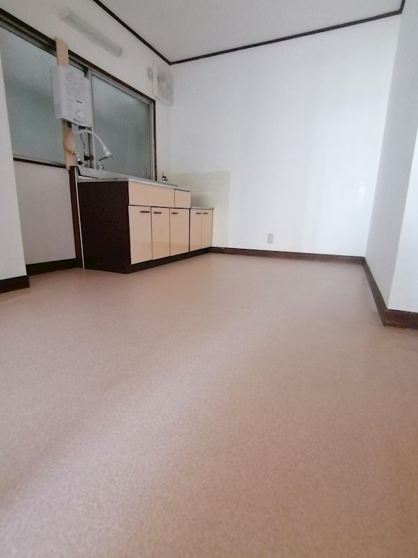 愛知県名古屋市千種区千種３丁目 リビング