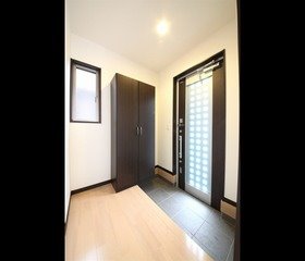 愛知県春日井市西本町２丁目 玄関