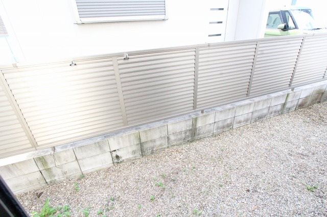 愛知県名古屋市守山区泉が丘 庭