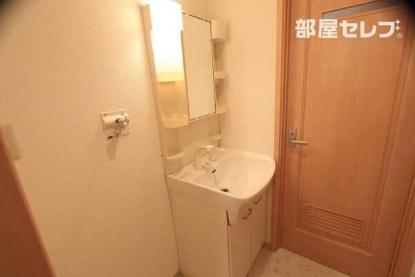 愛知県名古屋市中川区中野本町２丁目 洗面所