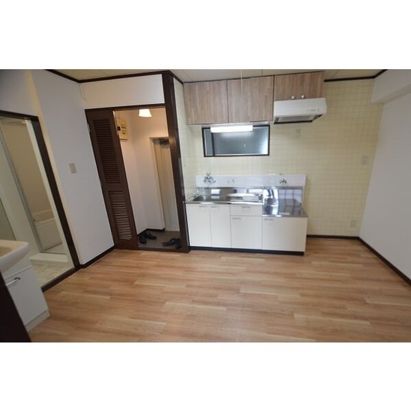 愛知県名古屋市西区幅下２丁目 リビング