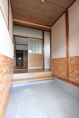 愛知県北名古屋市野崎正光寺 玄関