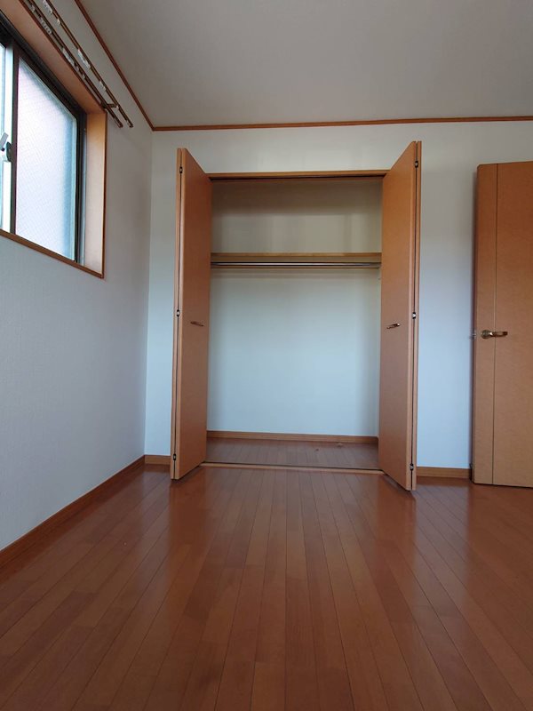 愛知県北名古屋市片場天王森 収納