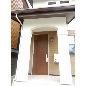 愛知県名古屋市千種区揚羽町２丁目 玄関