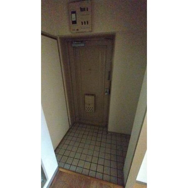 愛知県名古屋市千種区萱場２丁目 玄関