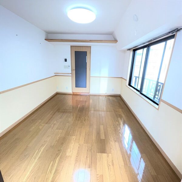 愛知県名古屋市千種区仲田２丁目 リビング