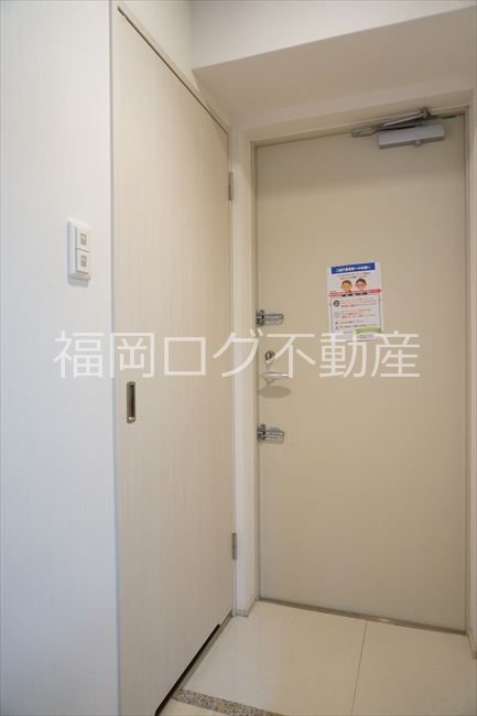 福岡県福岡市南区塩原２丁目 玄関