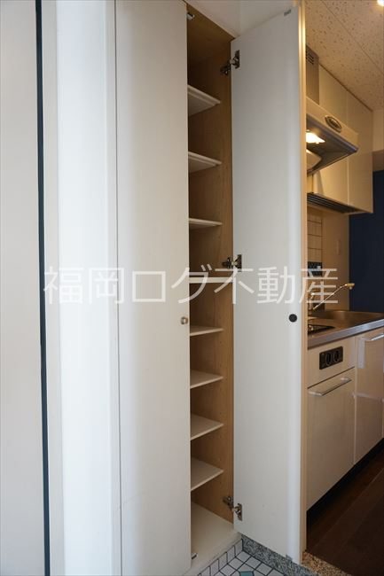 福岡県福岡市南区清水１丁目 収納