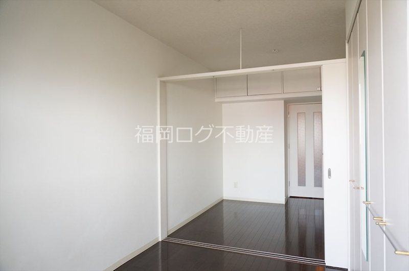 福岡県福岡市南区清水１丁目 リビング