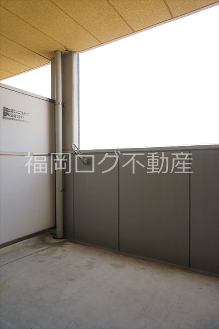 福岡県福岡市南区清水１丁目 ベランダ