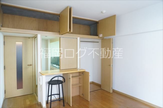 福岡県福岡市中央区赤坂１丁目 収納