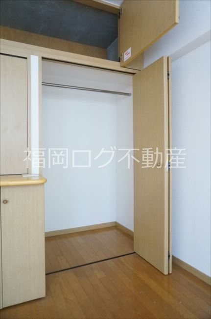 福岡県福岡市中央区赤坂１丁目 収納