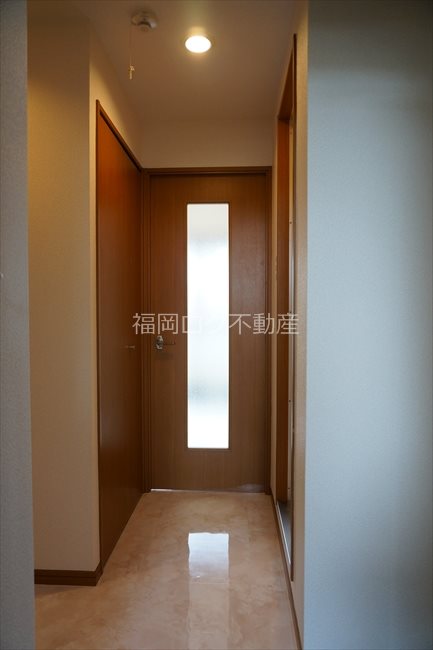 福岡県福岡市早良区百道２丁目 玄関