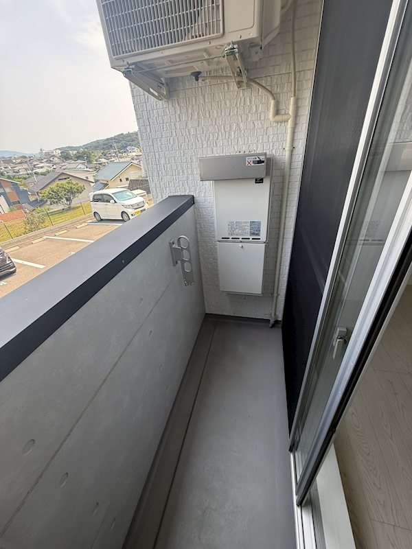 MODERN PALAZZO Isahaya io ベランダ
