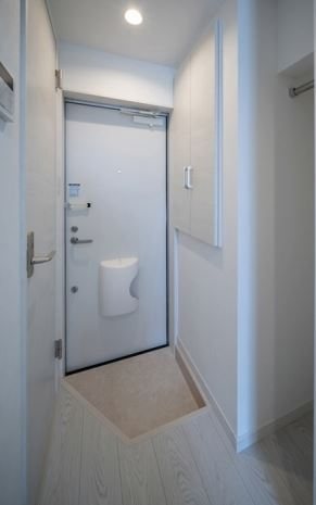 MODERN PALAZZO 喜々津Soleil 玄関