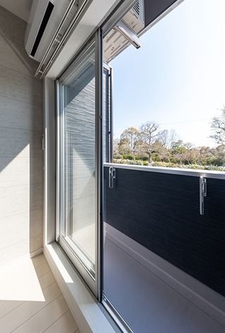 MODERN PALAZZO 西栄田Sunny Hill ベランダ