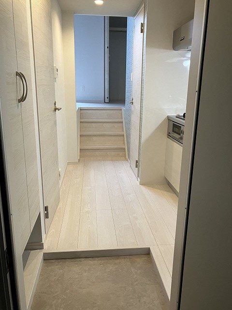 MODERN PALAZZO 戸石BRILLER 玄関