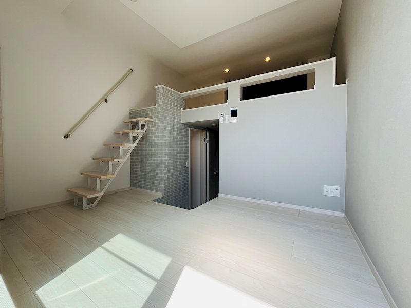 MODERN PALAZZO 福田町B リビング