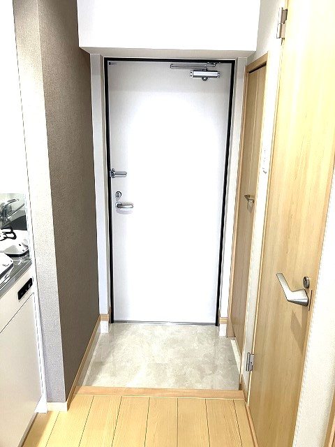 MODERN PALAZZO 東本町 玄関