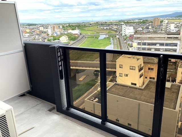 MODERN PALAZZO 東本町 ベランダ