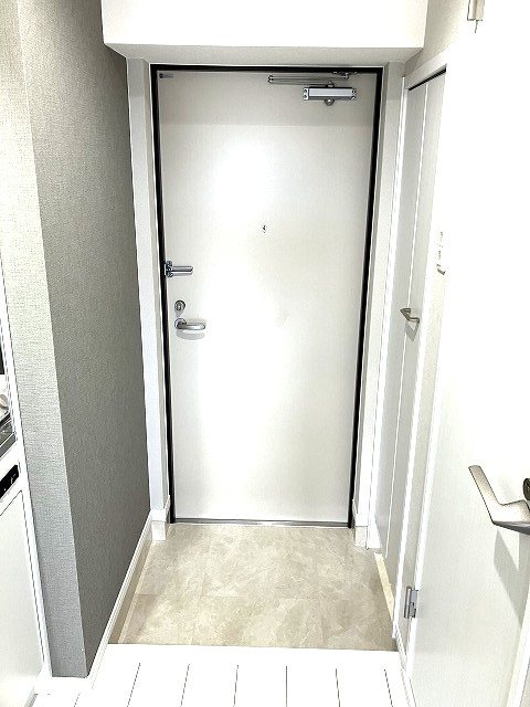 MODERN PALAZZO 東本町 玄関