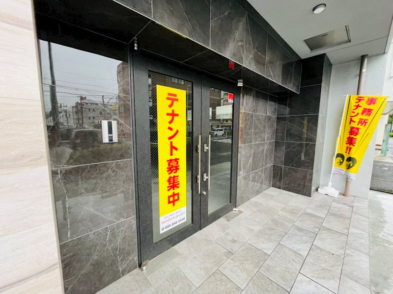 MODERN PALAZZO 諫早駅前 玄関
