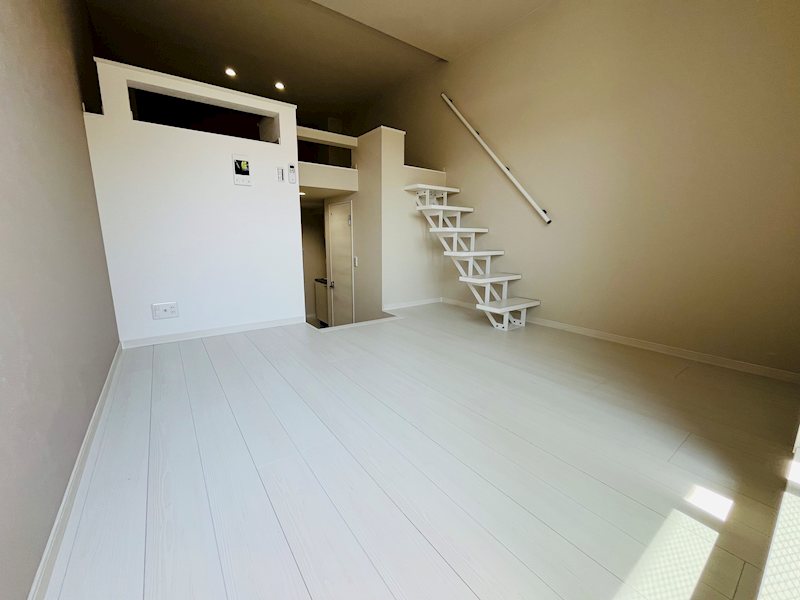MODERN PALAZZO UZUMACHI リビング