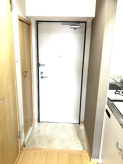 MODERN PALAZZO 東本町 玄関