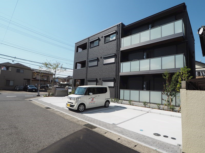 クオレール 駐車場