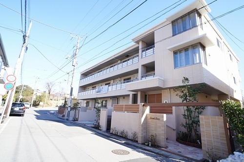 グランリュクス 外観