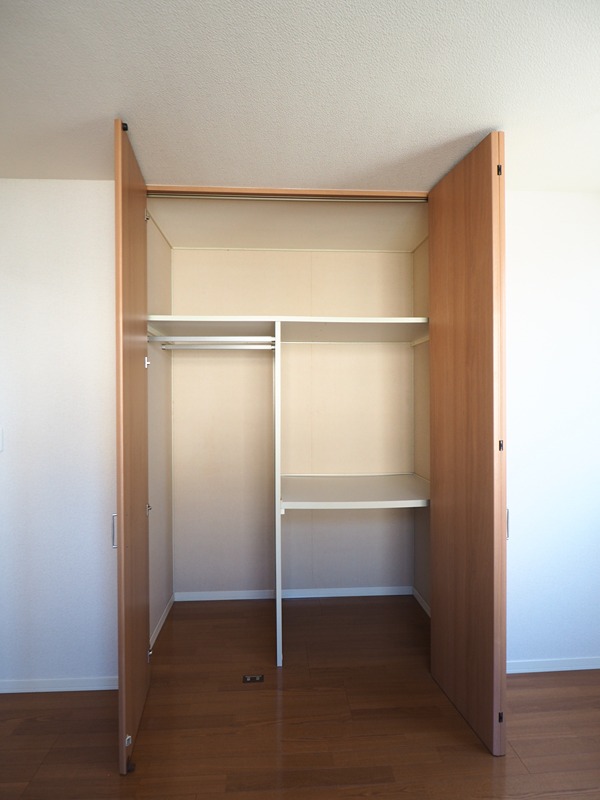 フェリーチェ　Ⅲ番館 収納