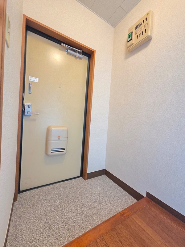 グリーンヒルズ石川Ⅴ 玄関