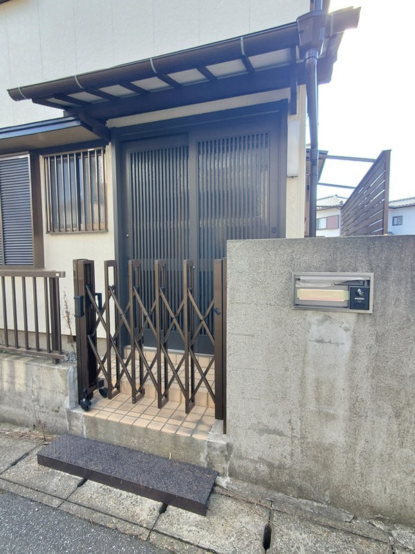 大森町貸家 玄関