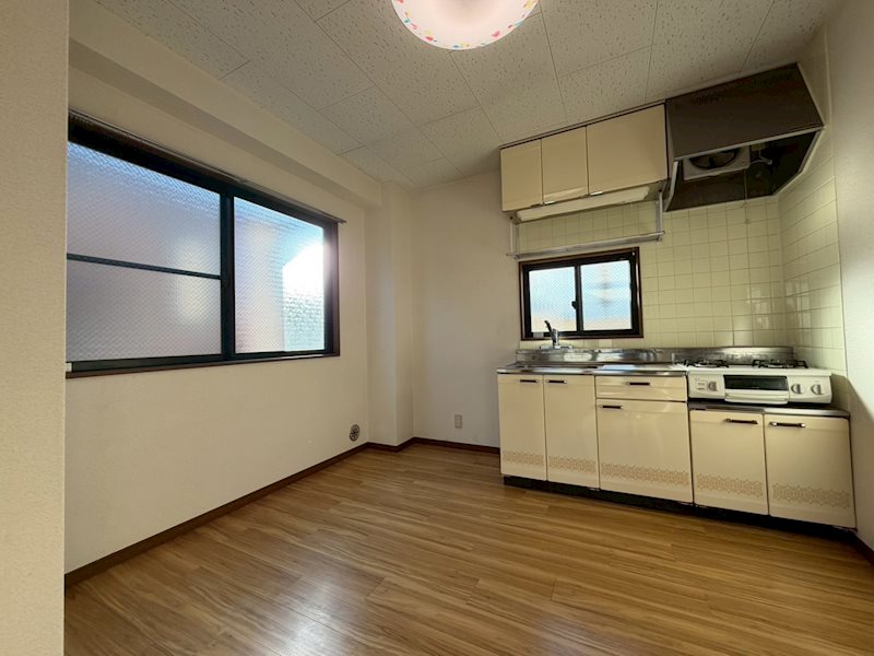 ランディング・モジュール リビング