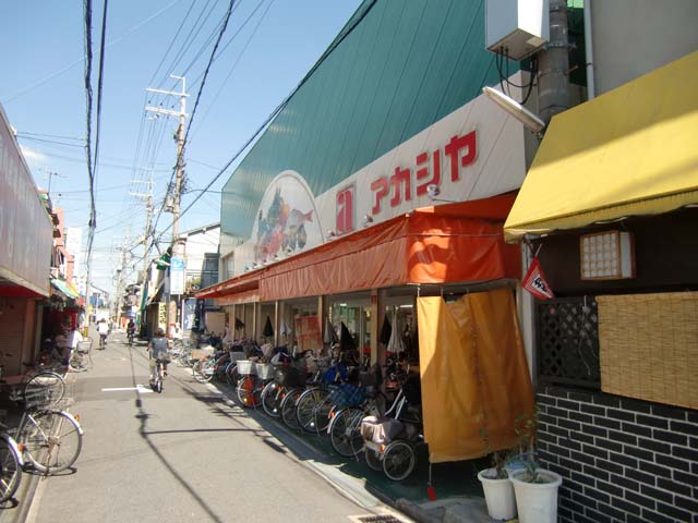 福万寺貸家 スーパー