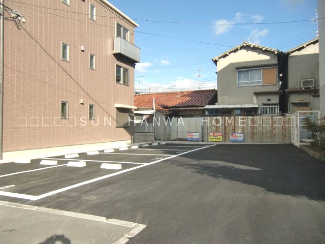 ファミーユ長池Ｂ 駐車場