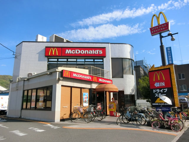 クレスト高安町南 レストラン