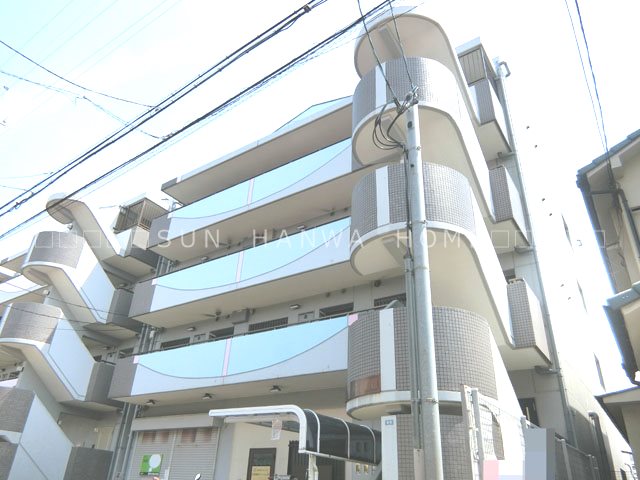 ループⅠ番館 エントランス