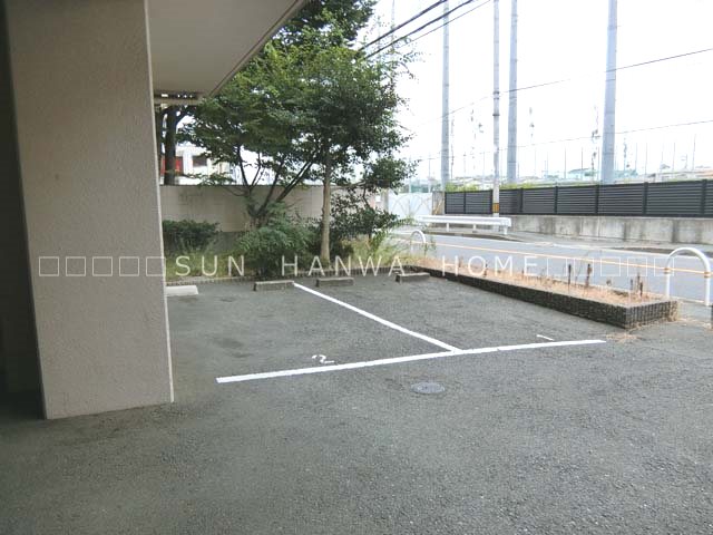 アプトシティ八尾 駐車場