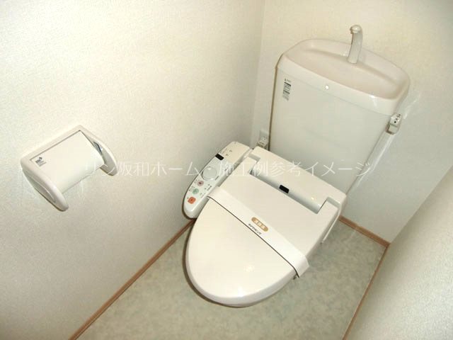 レフィナードカルチェＣ棟 トイレ