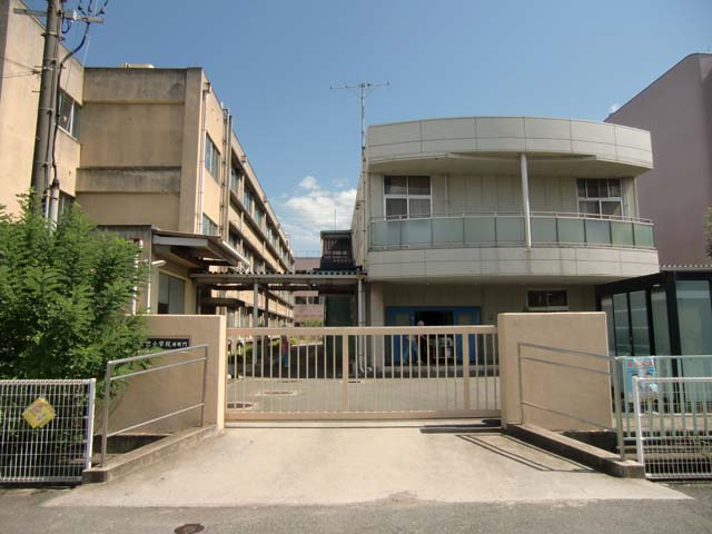 オーキッドハイツⅡ 小学校