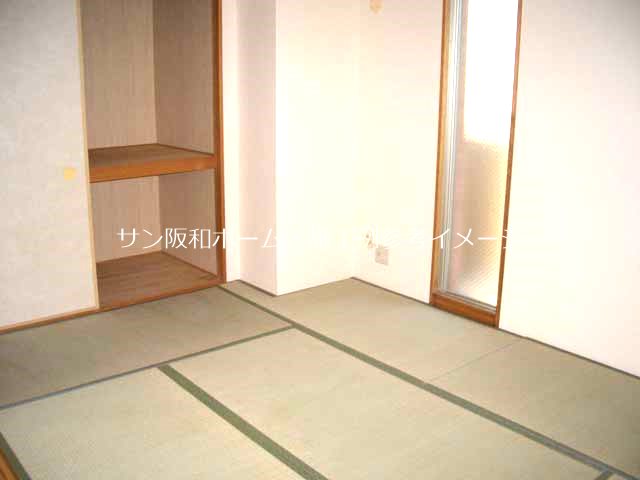 八尾イースタンビル 収納