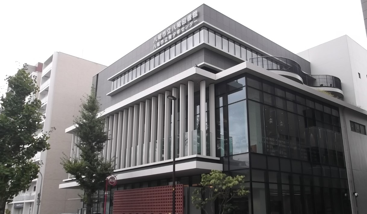 八尾イースタンビル 図書館