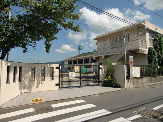 メゾンドプレズィール  小学校